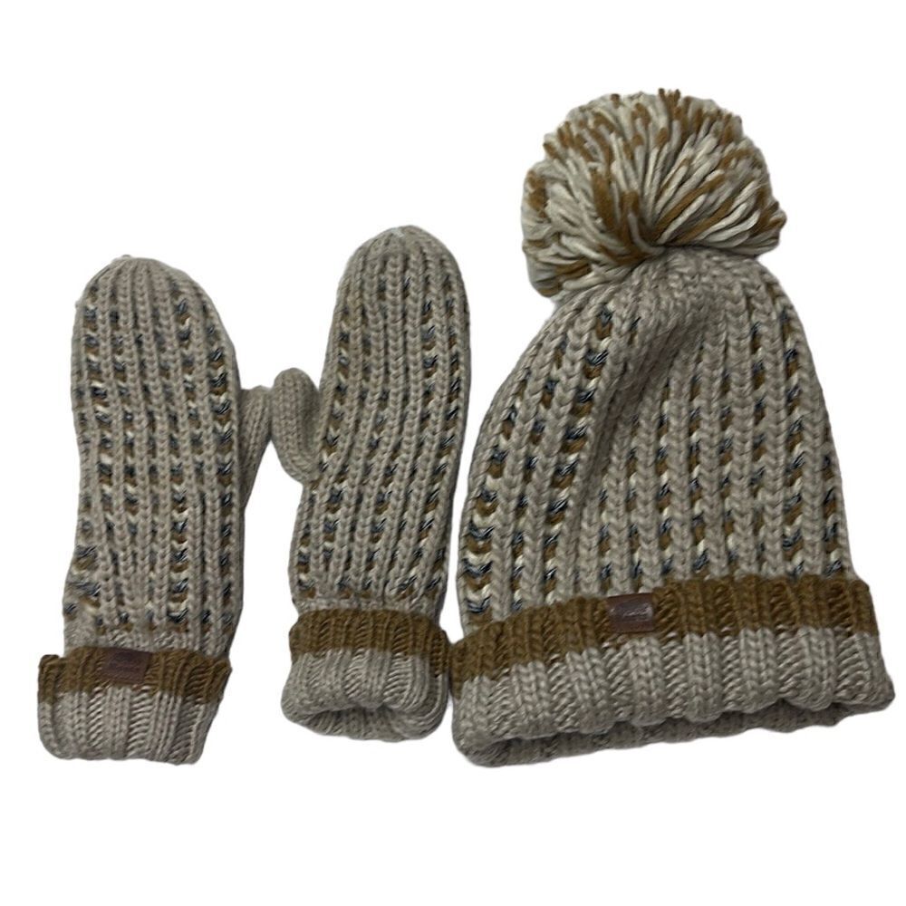 Roots Canada Beige/Tan Chunky Knit Pom Pom Wool Blend Hat And Mittens.
